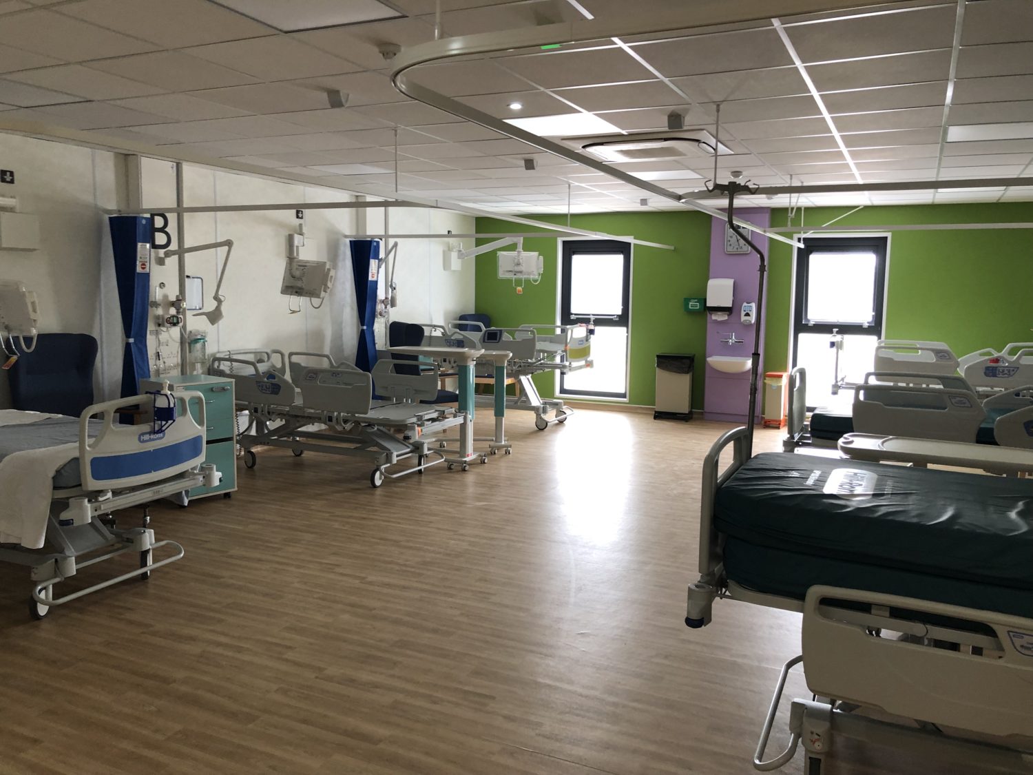 How can modular buildings lower waiting lists in Hospitals?