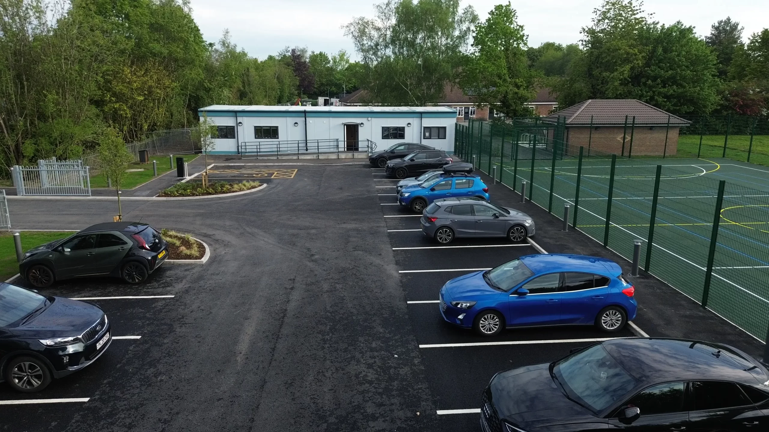 picture of a newly completed modular nursery building by Cotaplan